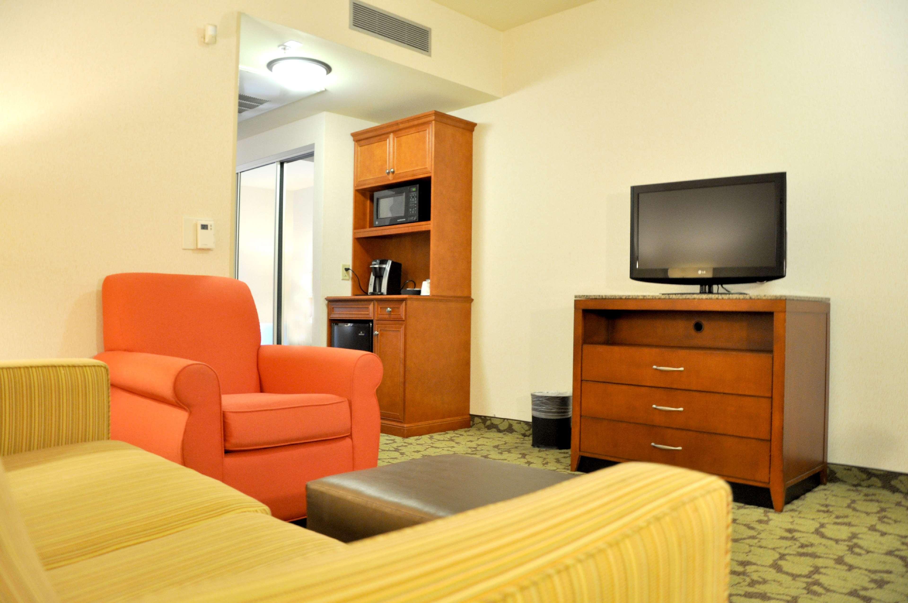 Hilton Garden Inn San Diego/Rancho Bernardo Poway Exterior photo