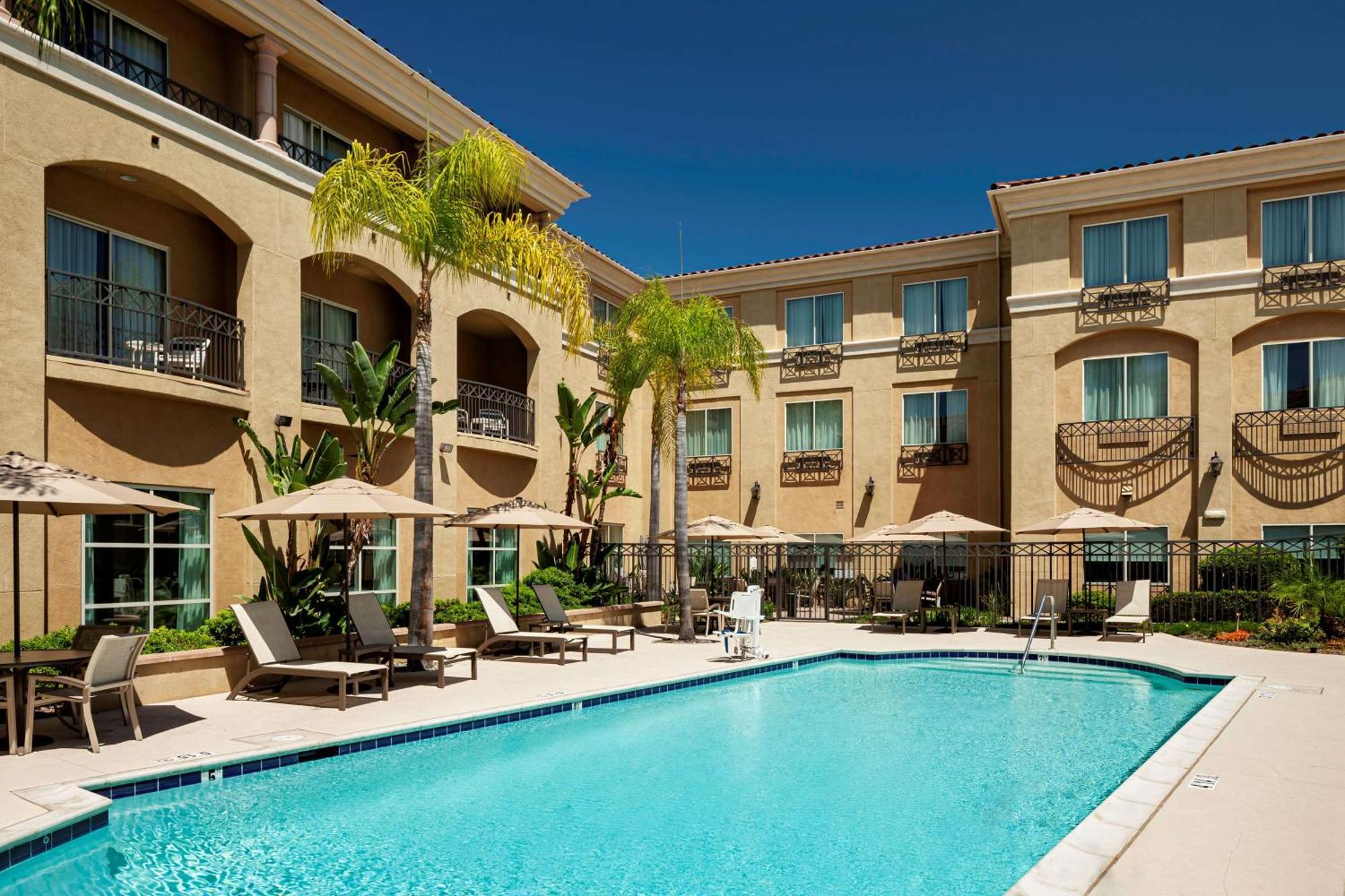 Hilton Garden Inn San Diego/Rancho Bernardo Poway Exterior photo