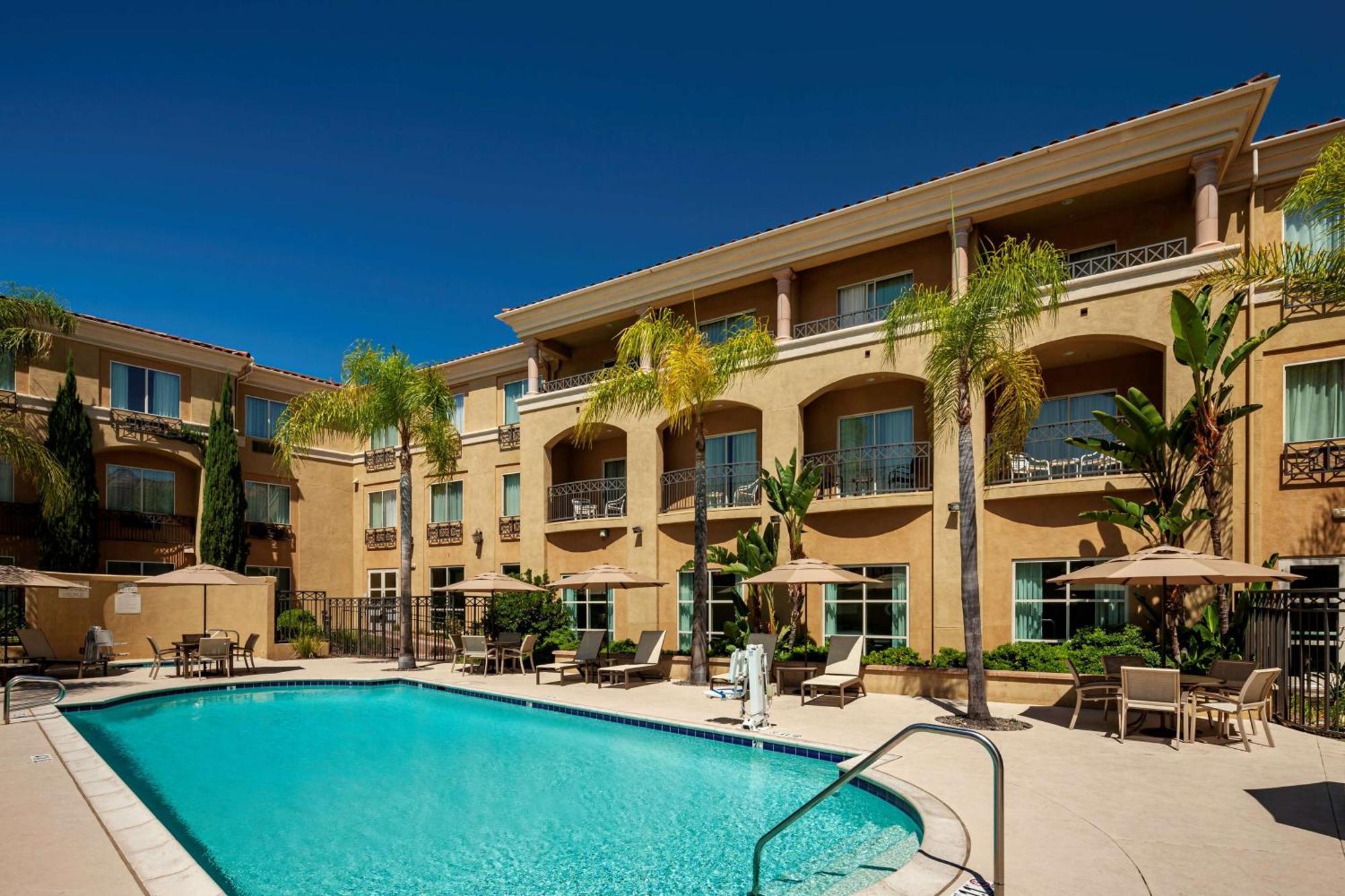 Hilton Garden Inn San Diego/Rancho Bernardo Poway Exterior photo